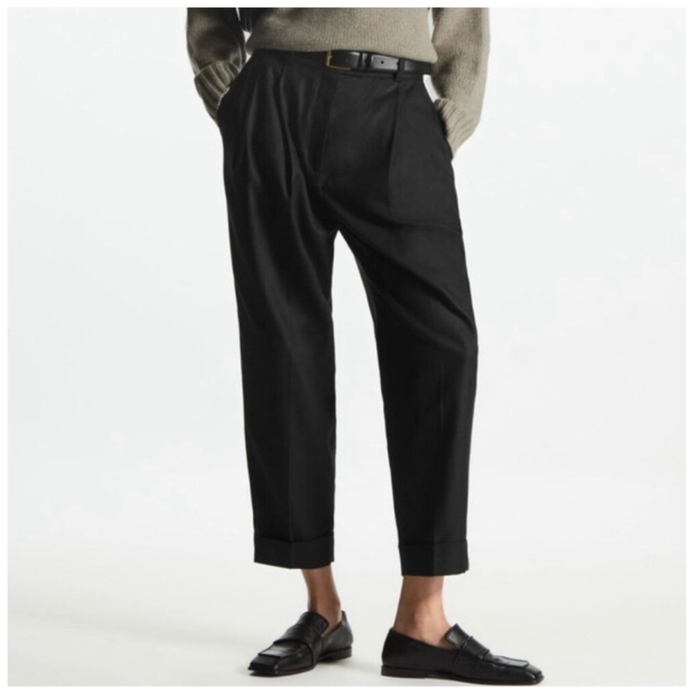 COS Black Pleated Cropped Tapered High Rise Trousers Pants Cuffed US 10 Black